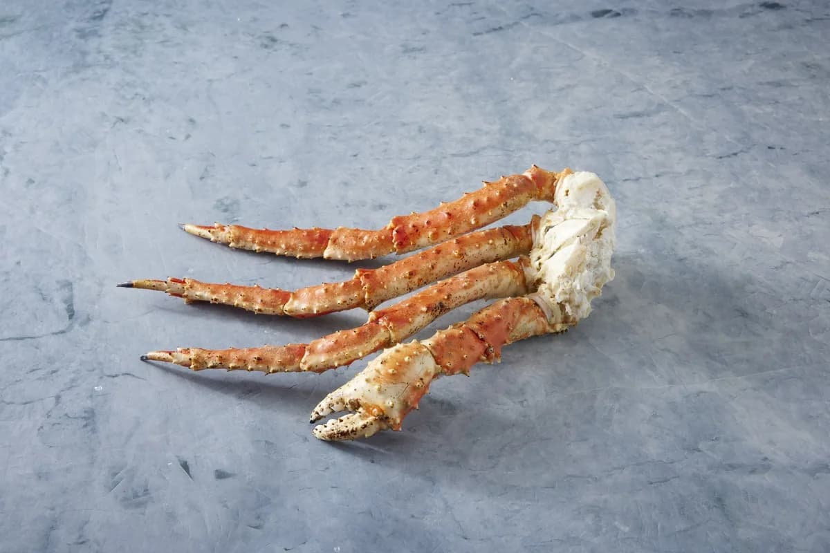 Wild Alaska Red King Crab — ~1 lb Half Portions - Image 1