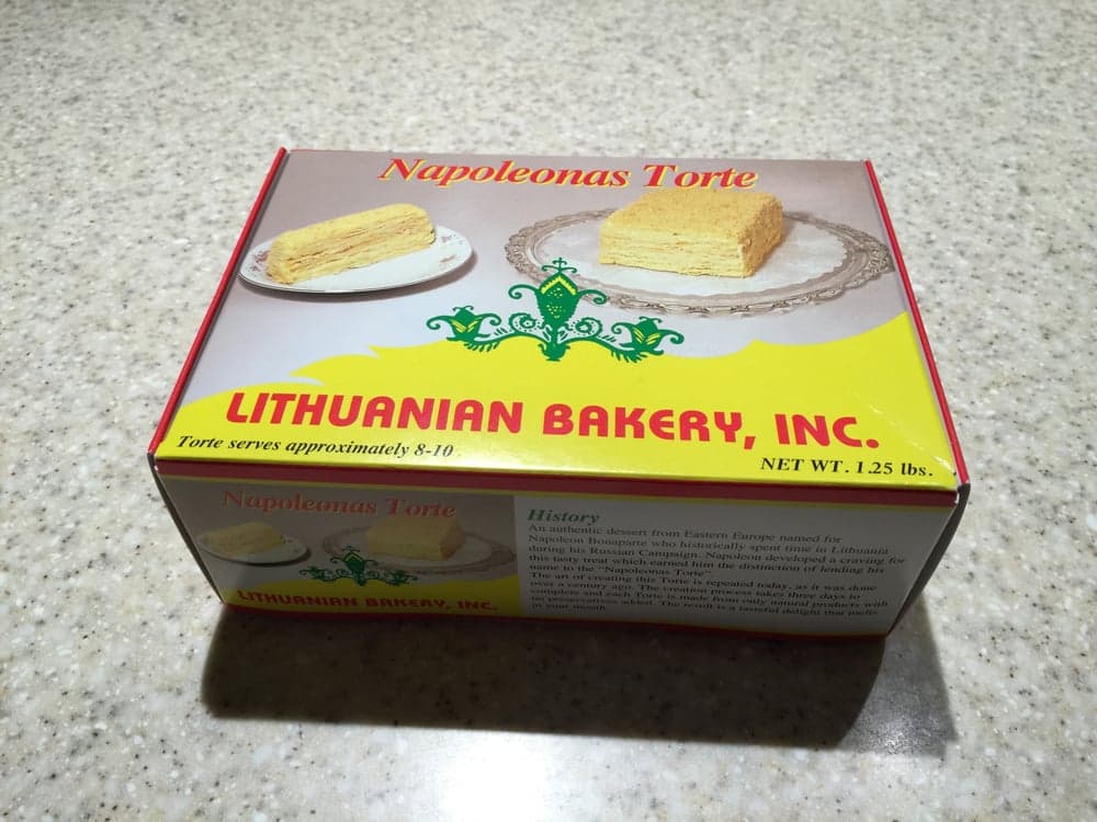 8 Serving Napoleonas Torte